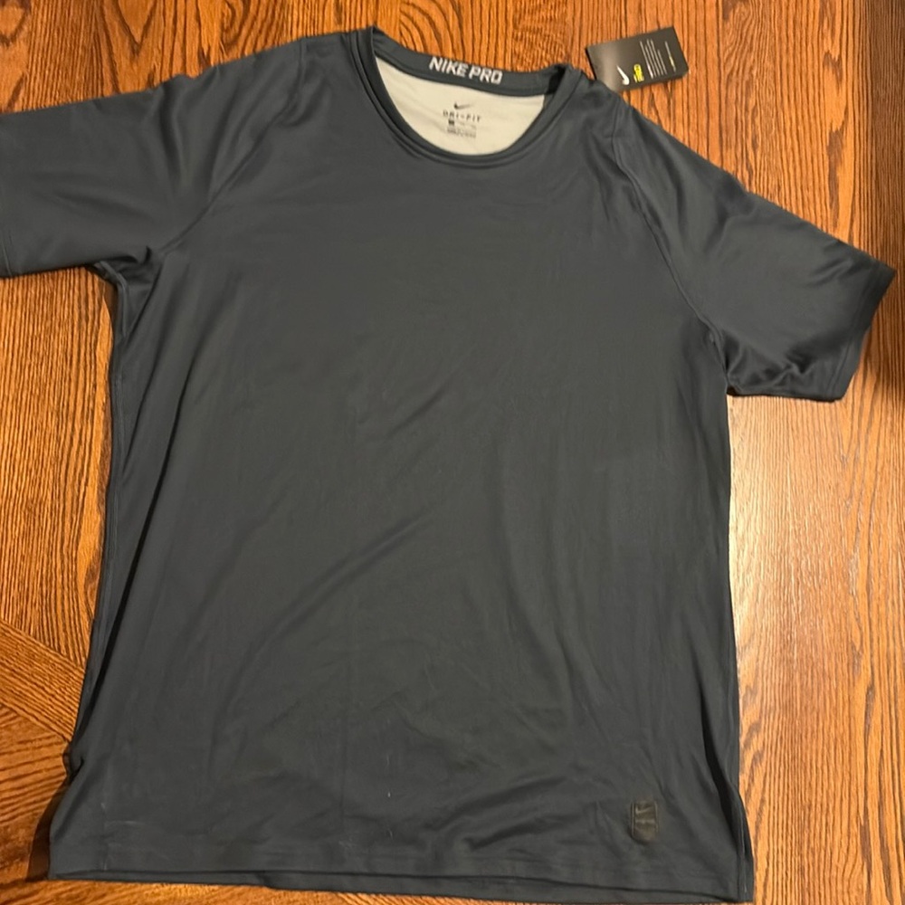 NWT Nike Tshirt